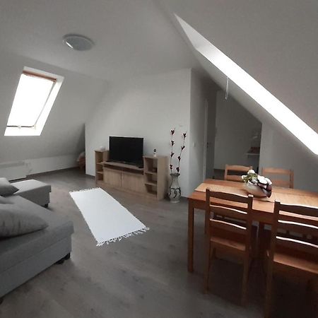 Peak Apartman Eger Zewnętrze zdjęcie