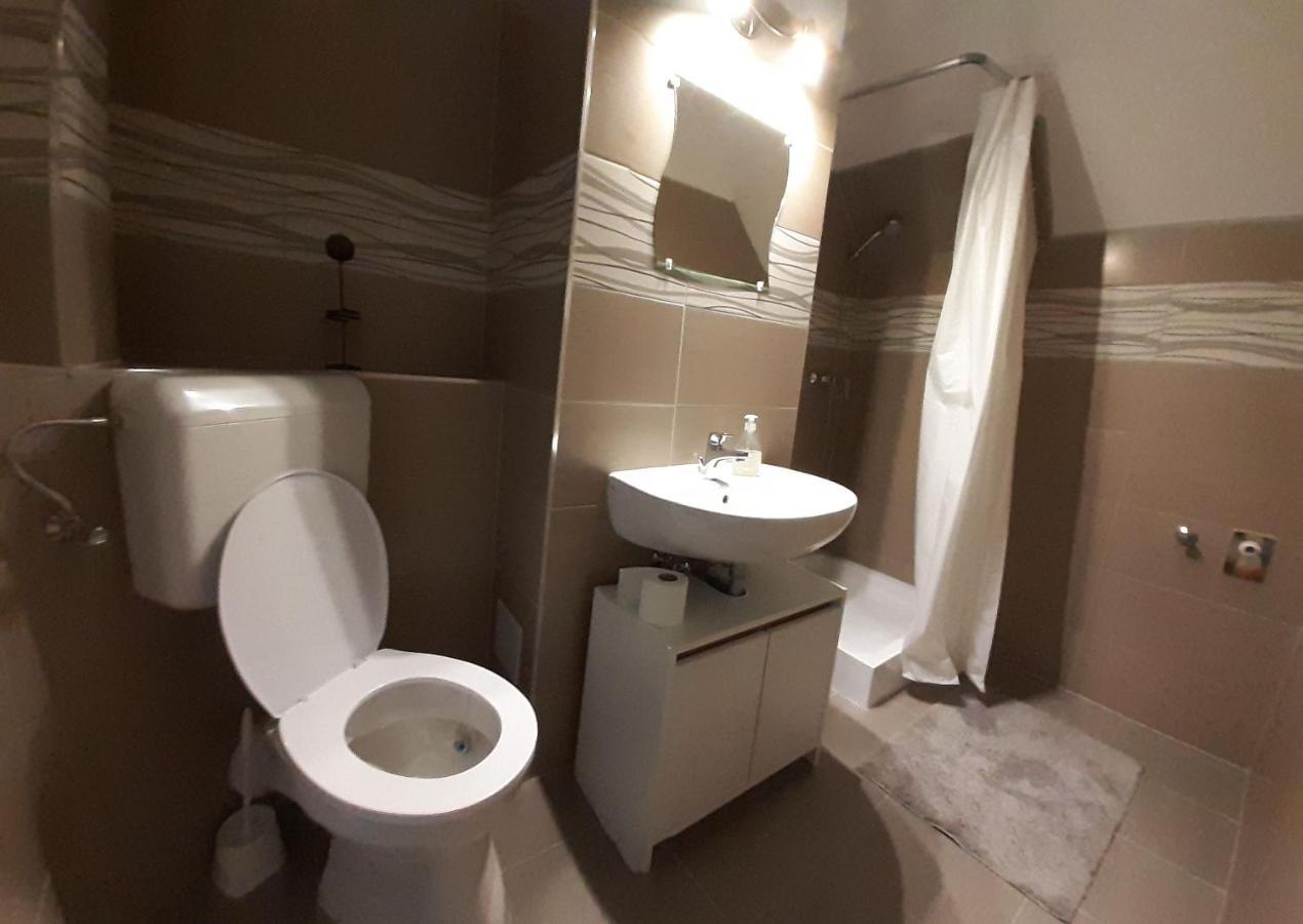 Peak Apartman Eger Zewnętrze zdjęcie